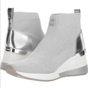 Michael Kors Skyler Metallic Knit Sneaker 7.5m